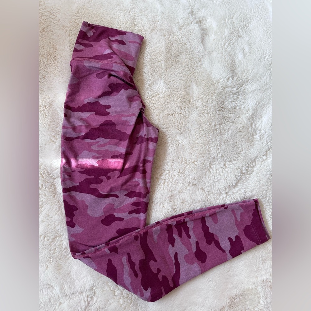 Hibiscus Camo